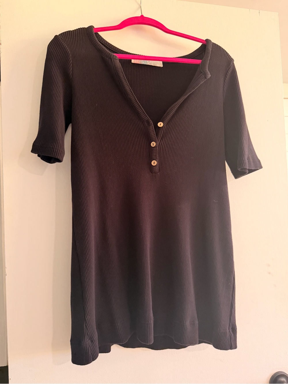 Ribbed Short-Sleeve Henley Top - Black